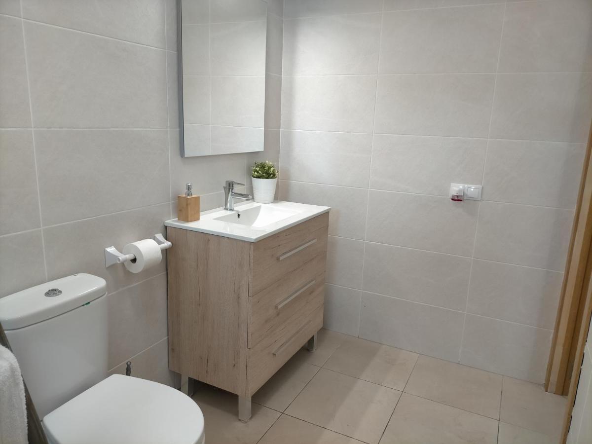 Apartamento Loft, Jardin Y Piscina Privada Romanya de la Selva ภายนอก รูปภาพ